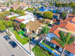 1586 Orange, Costa Mesa CA 92627