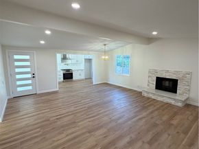 2432 Larchmont, Santa Ana CA 92706