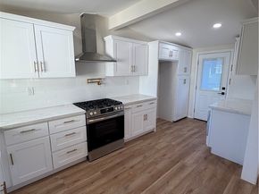 2432 Larchmont, Santa Ana CA 92706