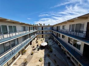 528 Cedar Boulevard 1F, Long Beach CA 90802
