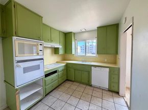 528 Cedar Boulevard 1F, Long Beach CA 90802