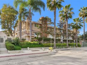 21038 Poolside Lane 5, Huntington Beach CA 92648