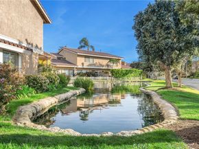 21038 Poolside Lane 5, Huntington Beach CA 92648