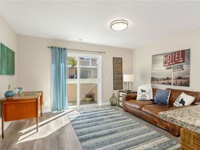 21038 Poolside Lane 5, Huntington Beach CA 92648