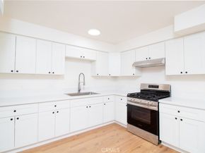 1921 Sherry 120, Santa Ana CA 92705