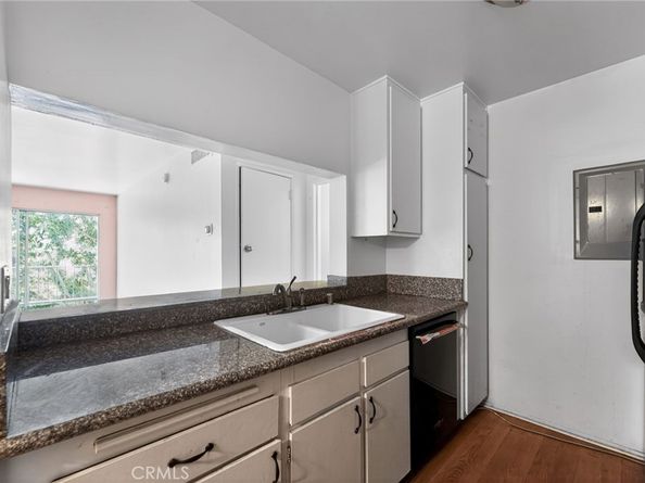 5460 White Oak Avenue J207, Encino CA 91316