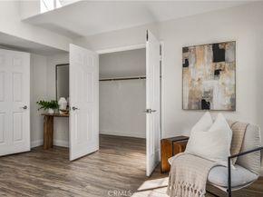 19275 Meadowood Circle, Huntington Beach CA 92648