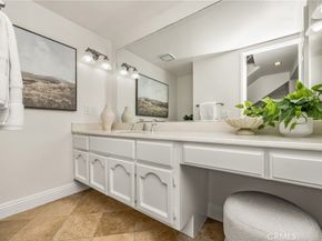 19275 Meadowood Circle, Huntington Beach CA 92648