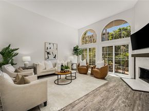 19275 Meadowood Circle, Huntington Beach CA 92648