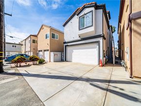 116 11th, Huntington Beach CA 92648