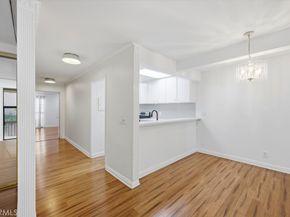 7202 Marina Pacifica Drive South S, Long Beach CA 90803