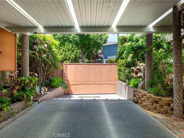 3702 E 1st Street, Long Beach CA 90803