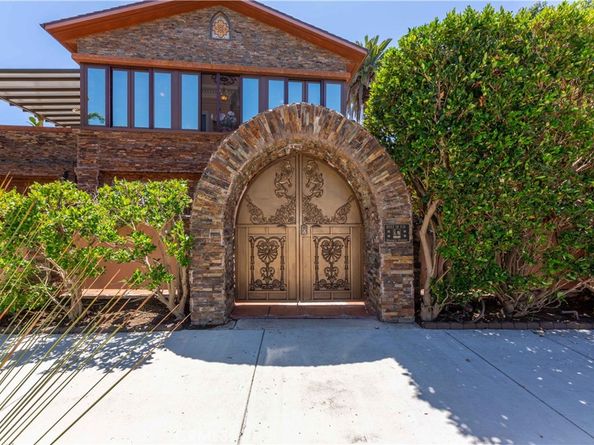 3702 E 1st Street, Long Beach CA 90803