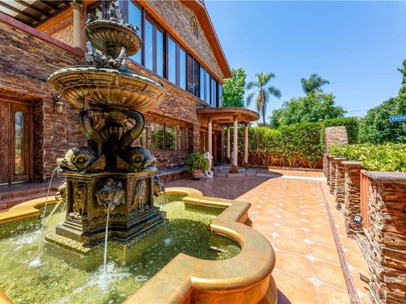 3702 E 1st Street, Long Beach CA 90803