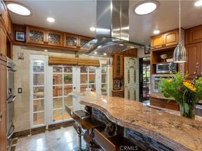 3702 E 1st Street, Long Beach CA 90803