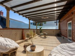 3702 E 1st Street, Long Beach CA 90803