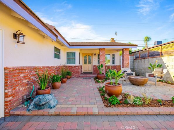 1025 Marvista Avenue, Seal Beach CA 90740