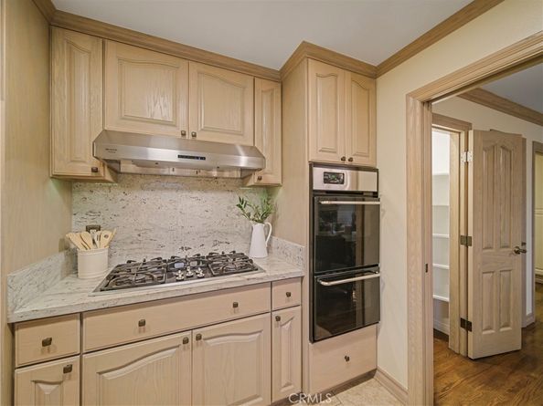 1025 Marvista Avenue, Seal Beach CA 90740