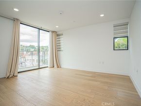 2160 Clifford Street, Los Angeles CA 90026
