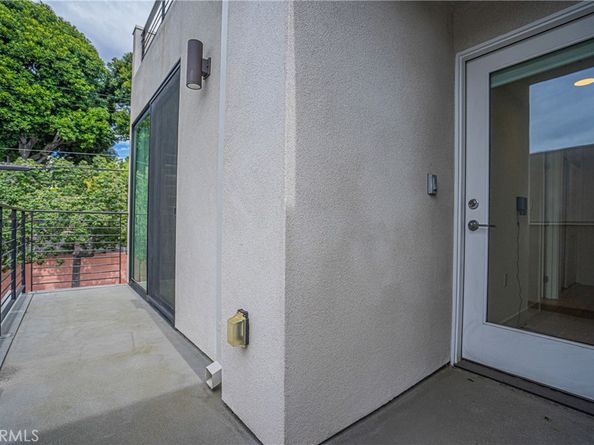 2160 Clifford Street, Los Angeles CA 90026