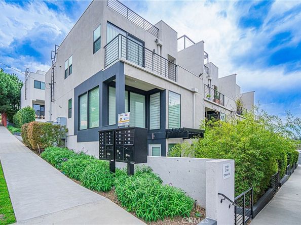 2160 Clifford Street, Los Angeles CA 90026