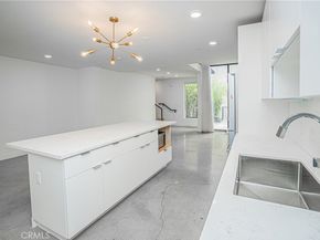 2160 Clifford Street, Los Angeles CA 90026