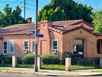 251 Loma Avenue