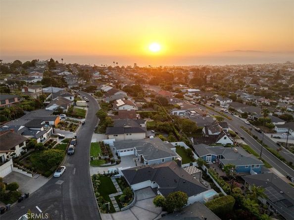 237 Via Los Miradores, Redondo Beach CA 90277