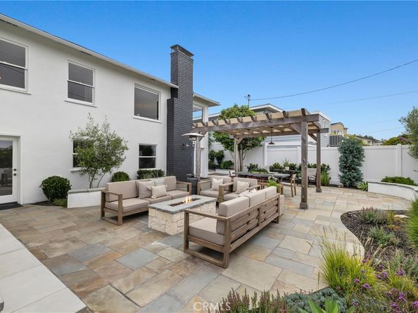 237 Via Los Miradores, Redondo Beach CA 90277