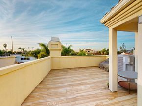 320 15th, Huntington Beach CA 92648