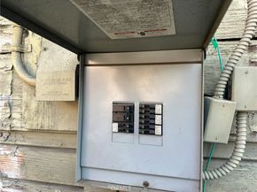 339 W 76th, Los Angeles CA 90003
