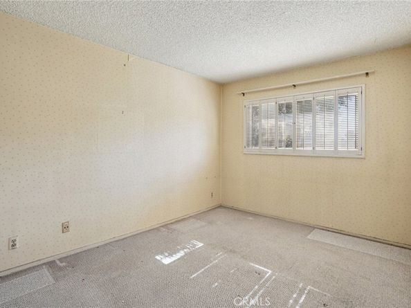 2305 Silver Ridge Avenue, Los Angeles CA 90039