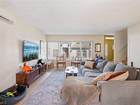 2305 Silver Ridge Avenue, Los Angeles CA 90039