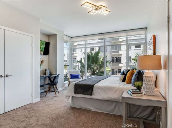 400 W Ocean Boulevard 206, Long Beach CA 90802