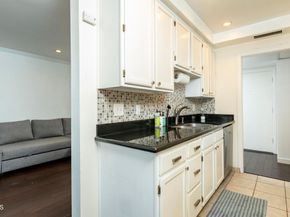 355 S Madison Avenue 212, Pasadena CA 91101