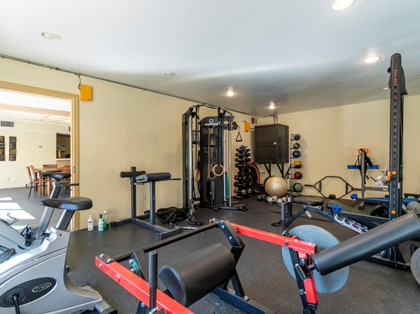 355 S Madison Avenue 212, Pasadena CA 91101