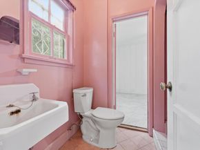 3860 FAIRWAY Boulevard, Los Angeles CA 90043