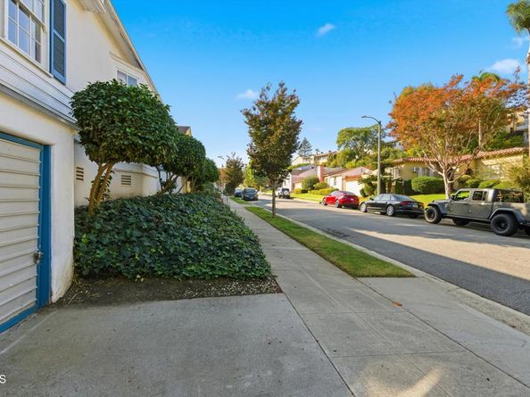 3860 FAIRWAY Boulevard, Los Angeles CA 90043