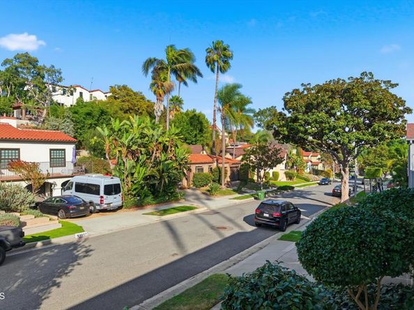 3860 FAIRWAY Boulevard, Los Angeles CA 90043