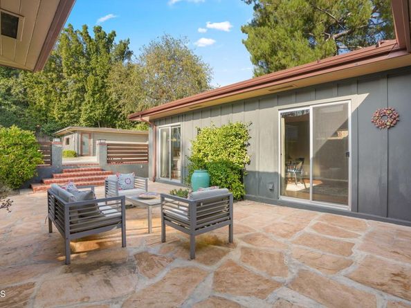 1025 Nithsdale Road, Pasadena CA 91105