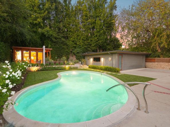 1025 Nithsdale Road, Pasadena CA 91105