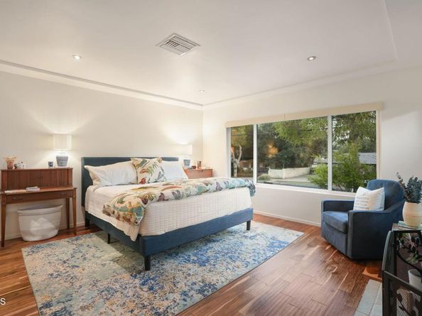 1025 Nithsdale Road, Pasadena CA 91105