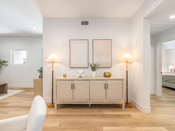 150 S Oak Knoll Avenue 205, Pasadena CA 91101