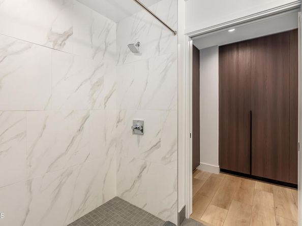 150 S Oak Knoll Avenue 205, Pasadena CA 91101