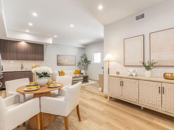 150 S Oak Knoll Avenue 205, Pasadena CA 91101