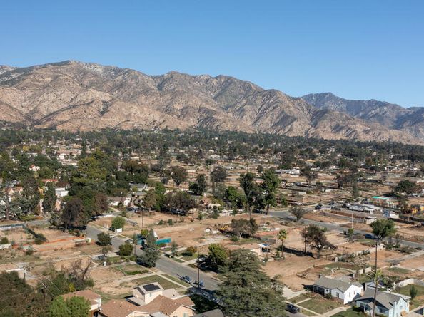 2774 Glen Avenue, Altadena CA 91001