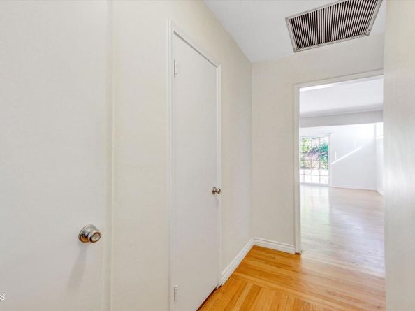 3557 Burritt Way, Glendale CA 91214