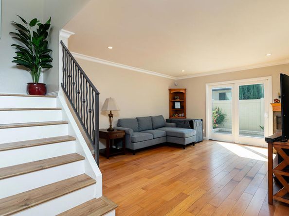 842 E Pepper Tree Drive, Azusa CA 91702