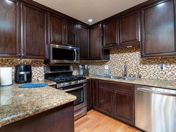 842 E Pepper Tree Drive, Azusa CA 91702