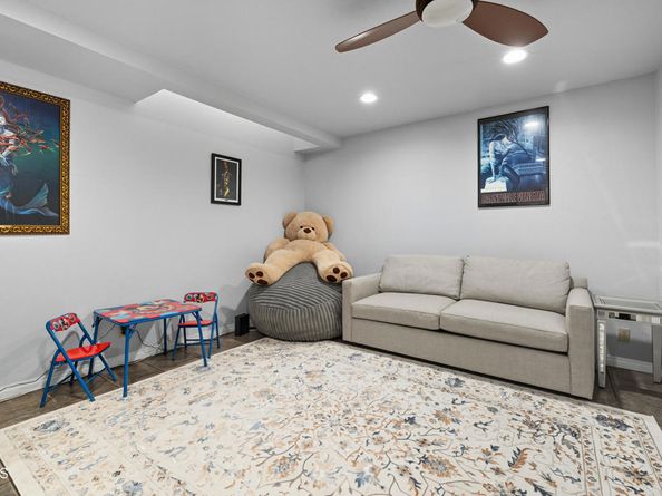 7412 Seabluff Drive 108, Huntington Beach CA 92648